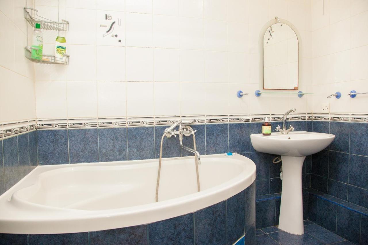 2Room Semi-Luxury Apt On Stalevarov 21 Zaporizhia Kültér fotó